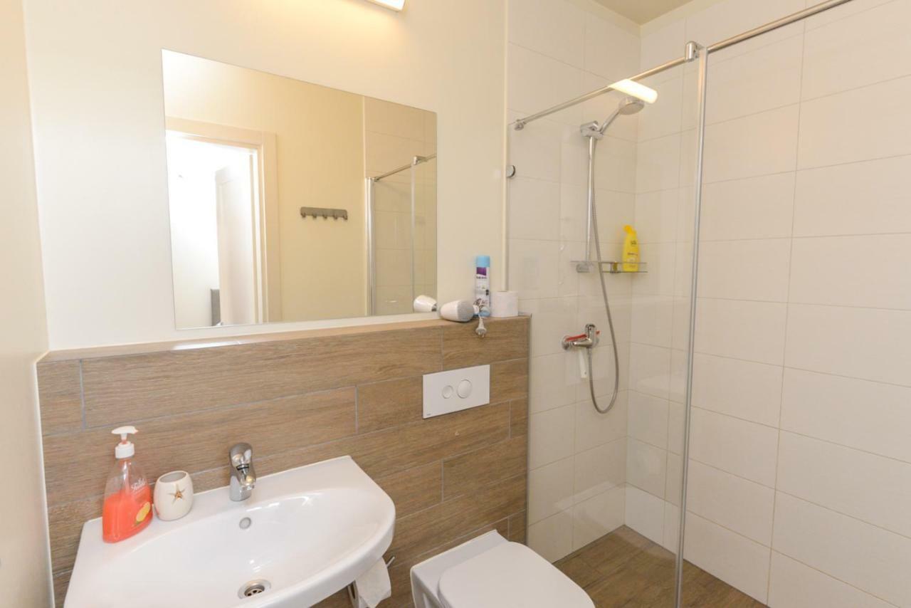 Vila Paula Palanga Luaran gambar